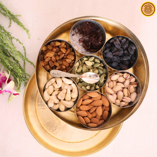 Dried fruits box - brass, hand hammered with kalai